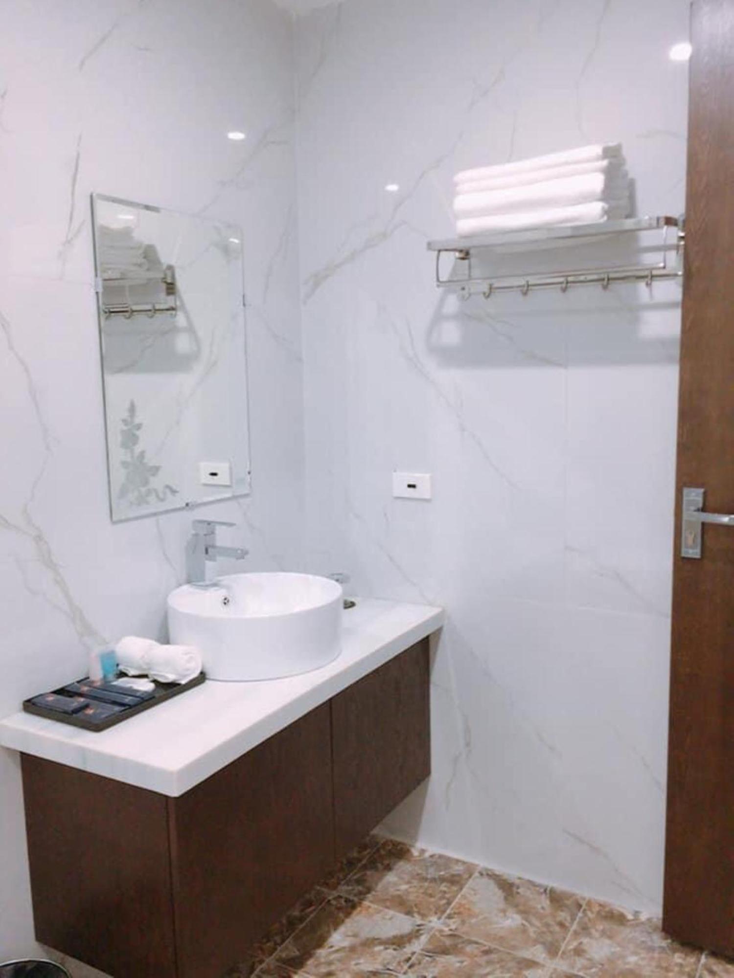 Nice Dream Hotel Vinh Yen Exterior photo
